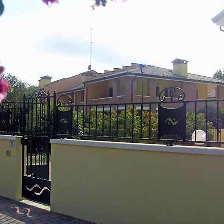 Residence Mediterraneo Lido delle Nazioni Bagian luar foto
